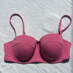 EUC. Shade and Shore swim bra top